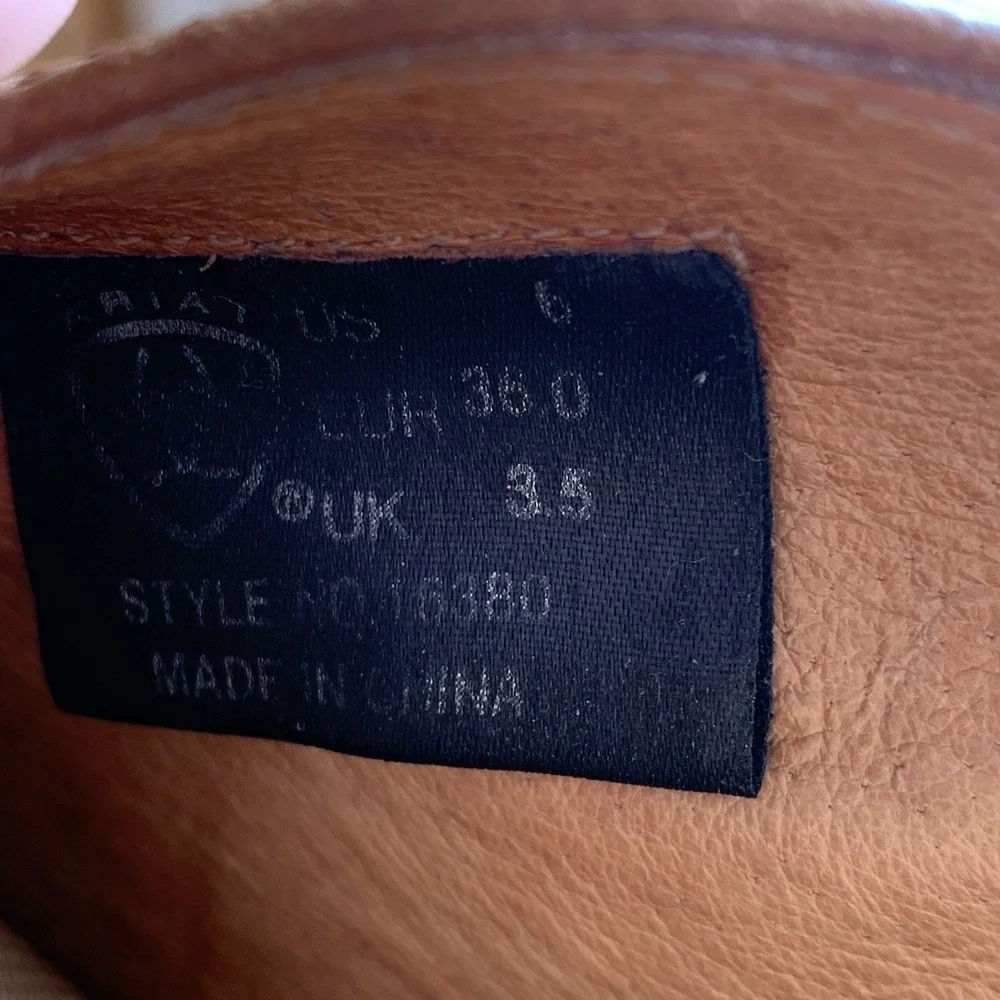 Ariat Women's‎ 6US 36 EU Ankle Boots Horseshoe Buckle Tan *flaw*